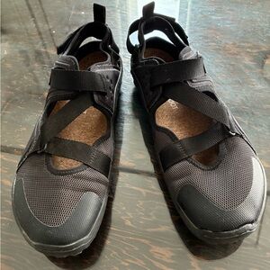 VivoBarefoot Tracker Sandal